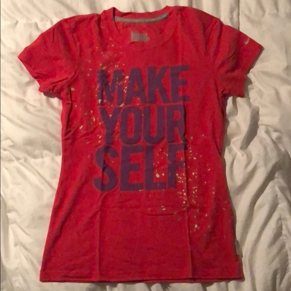 🍀 4/$15! Nike “Make Yourself” Dri-Fit pink shirt Small - Picture 1 of 3